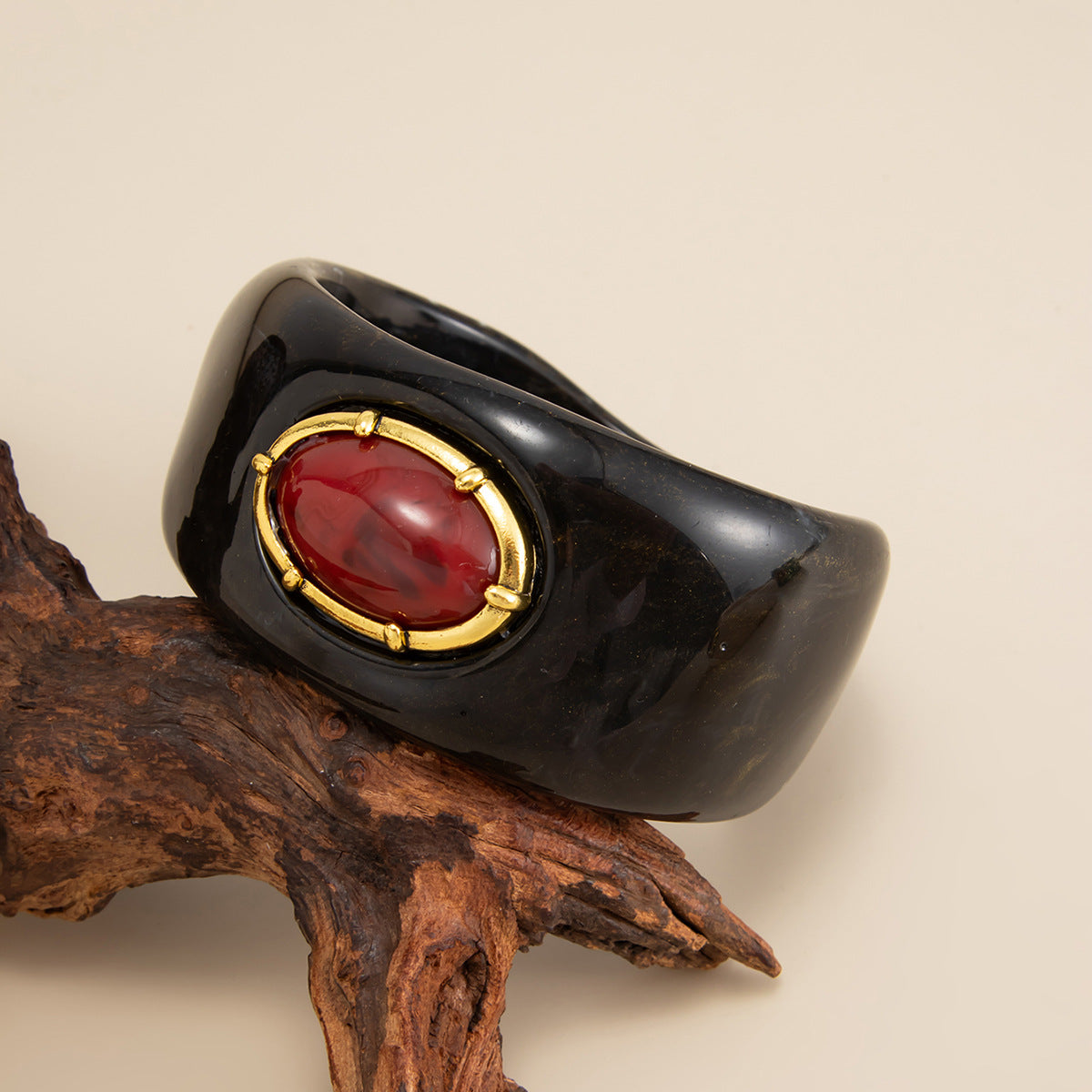 European Western Style Resin Dyed Bracelet For Women