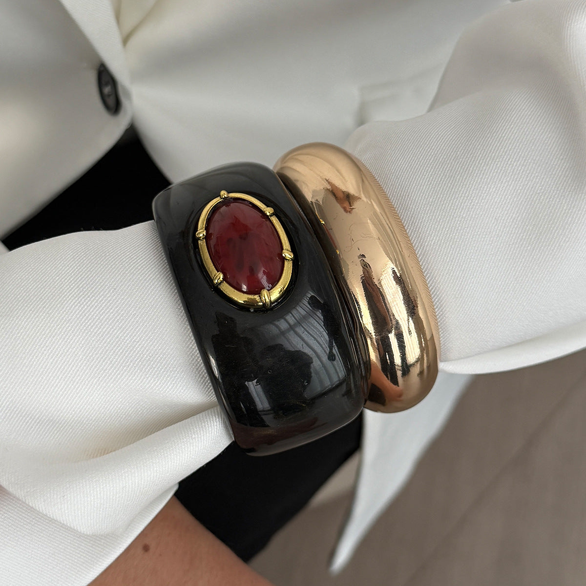 European Western Style Resin Dyed Bracelet For Women