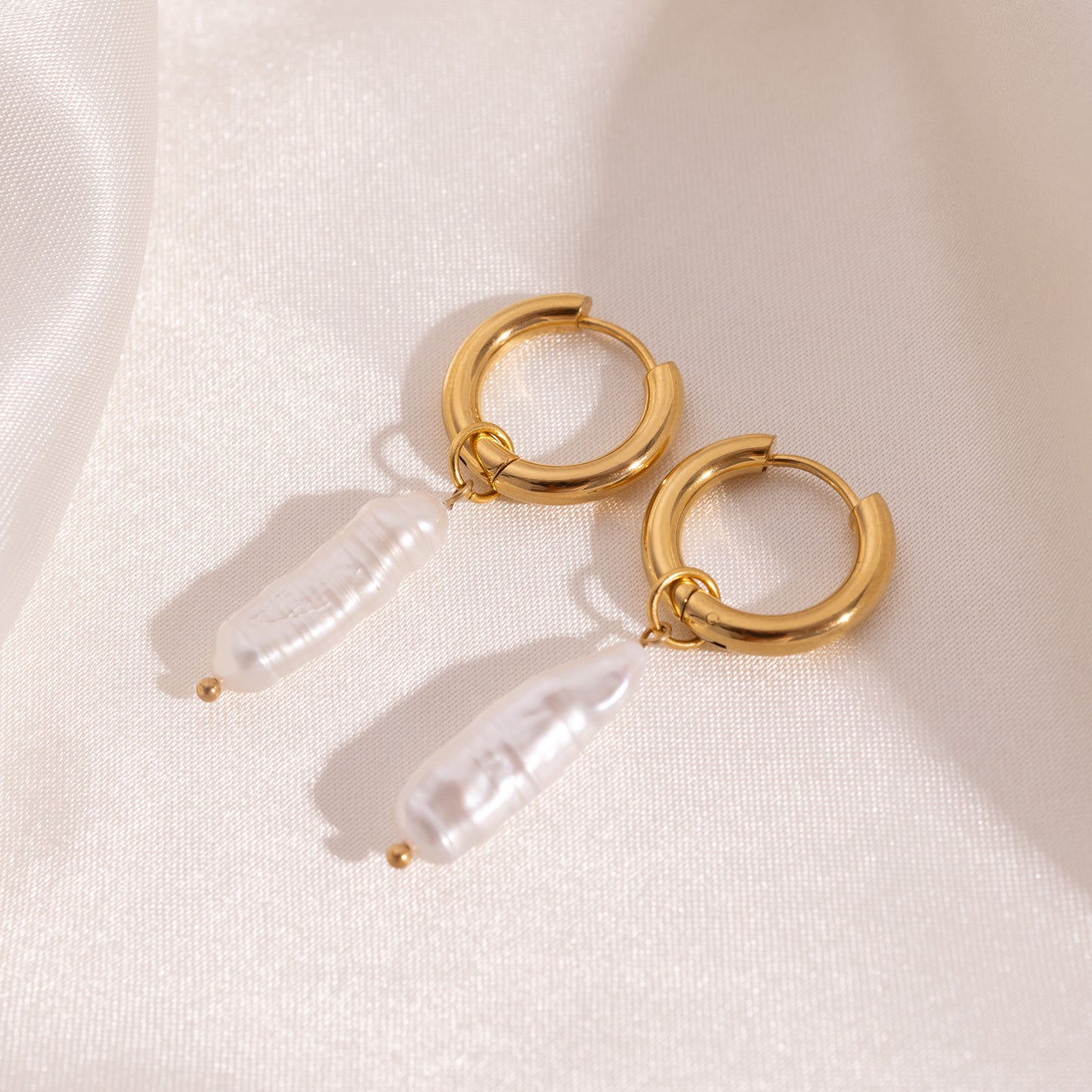 Stylish 18K Gold Stainless Steel Pearl Pendant Earrings