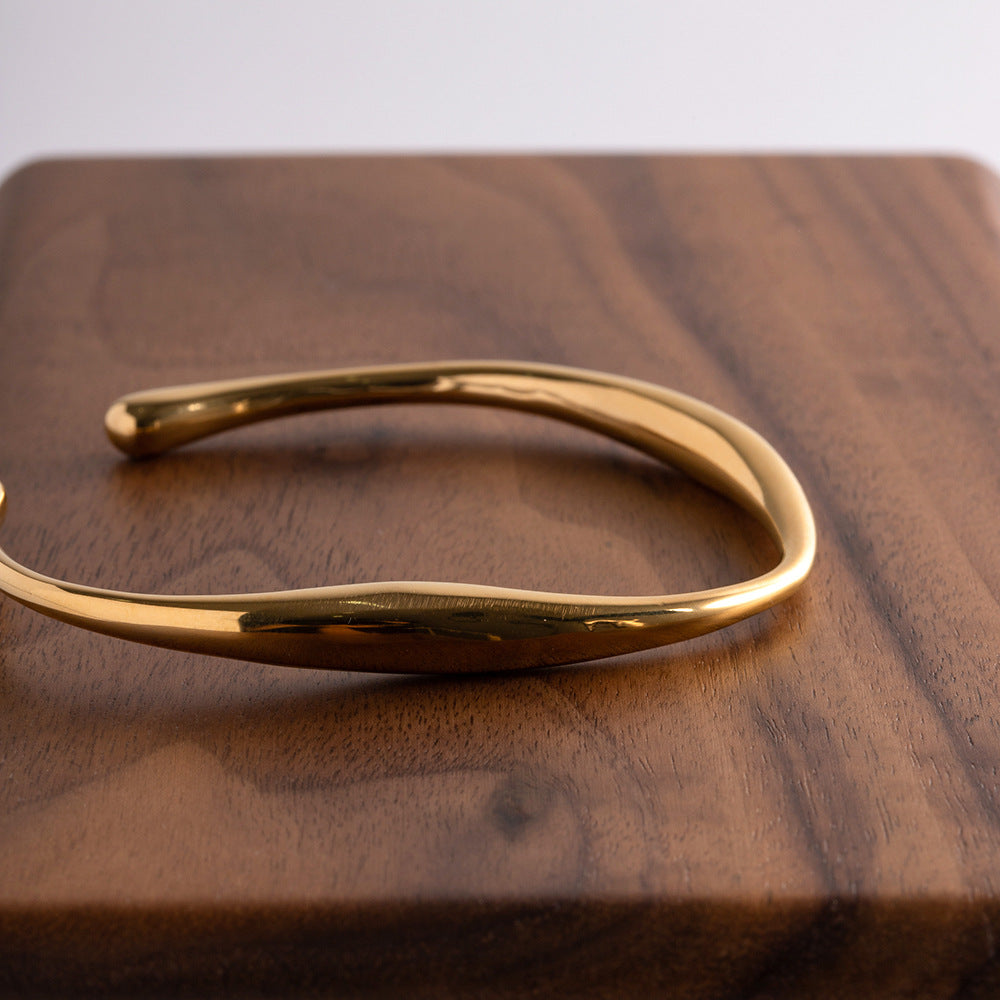 Women’s Gold Plated Stainless Steel Curved Bracelet