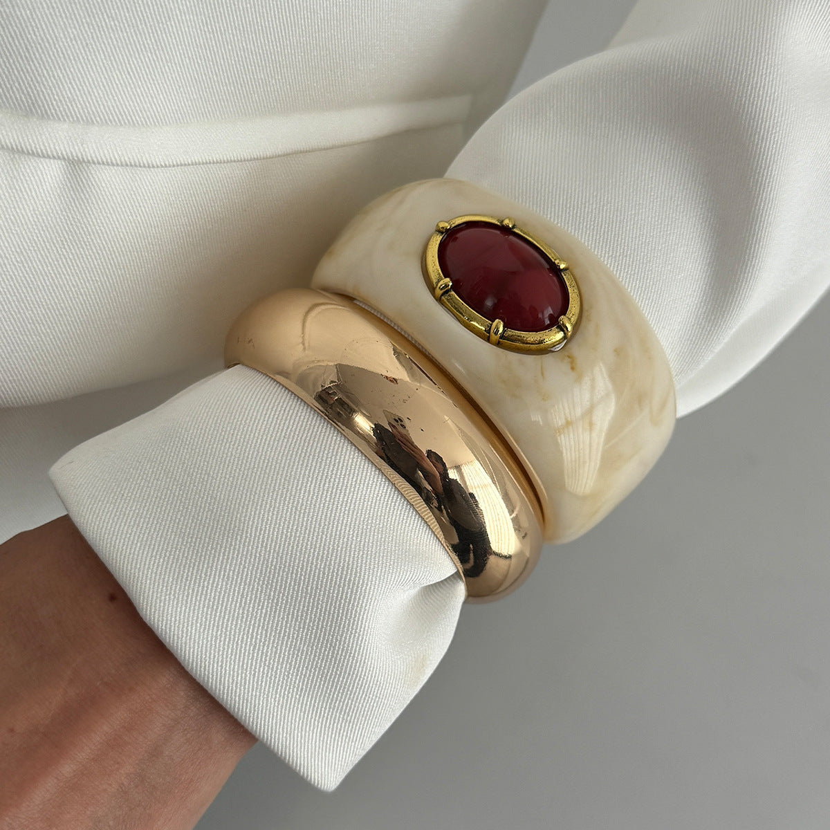 European Western Style Resin Dyed Bracelet For Women