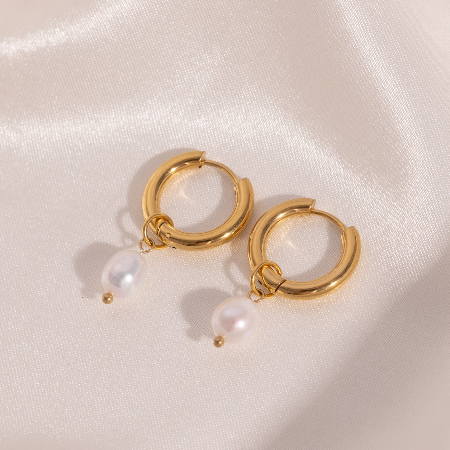 Stylish 18K Gold Stainless Steel Pearl Pendant Earrings